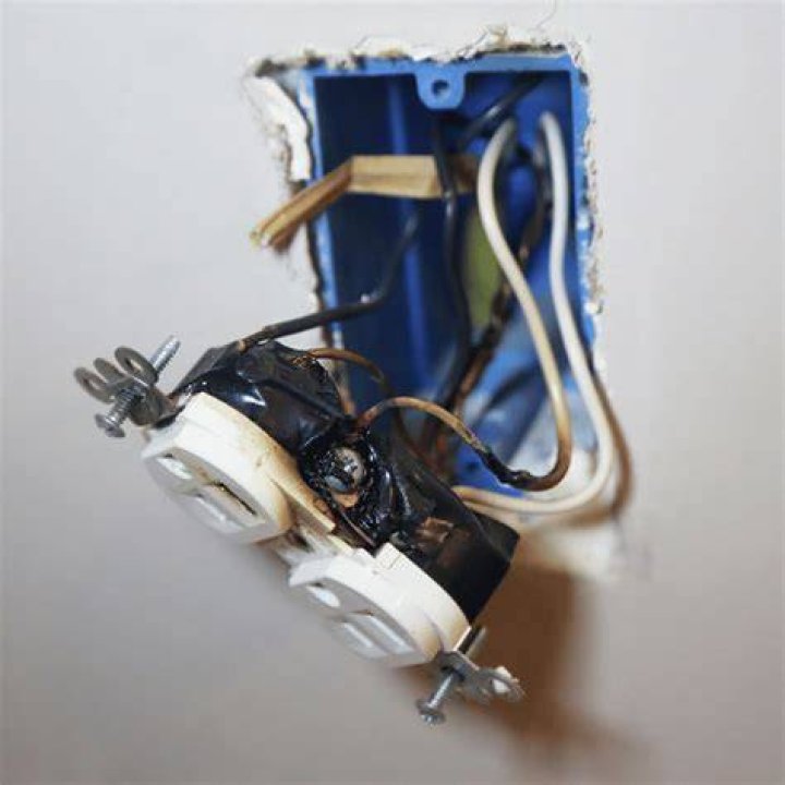 Can you fix a dead outlet?