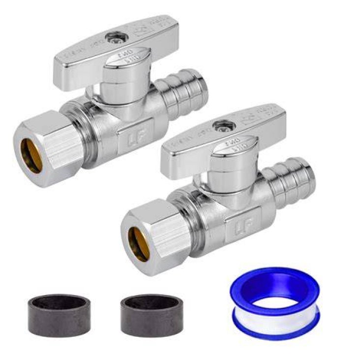 Do water heaters have two shut off valves?