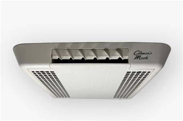 Does the Coleman-Mach have heat?
