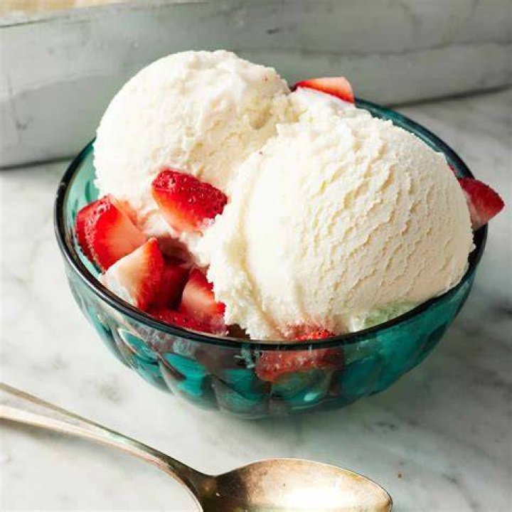 How do you make ice fruity?