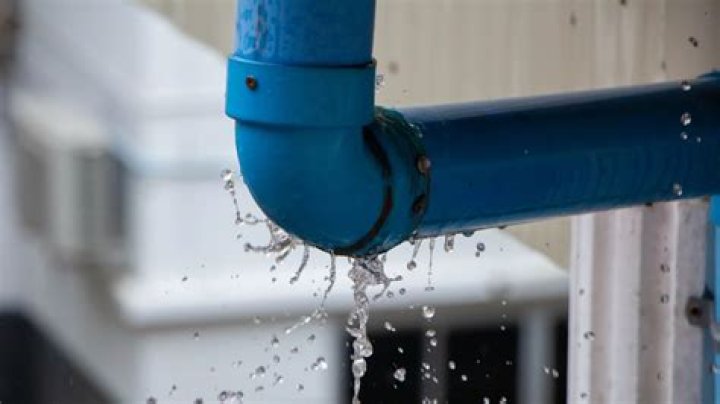 How does a plumber find a leaking water line?
