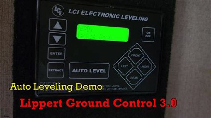 How does the Lippert electronic leveling system work?