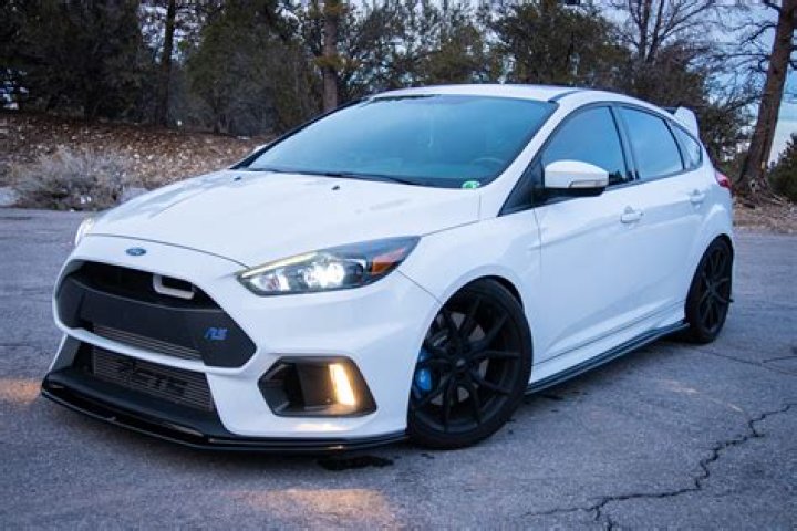 How much does a Ford Focus Rim cost?