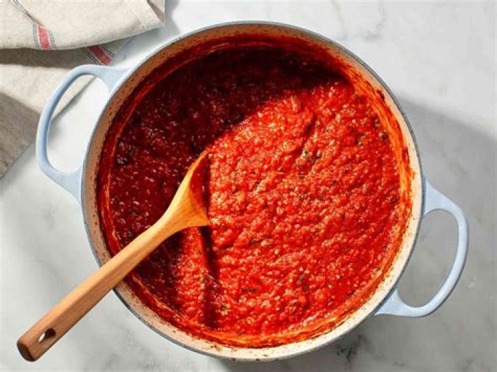 What is red tomato sauce called?