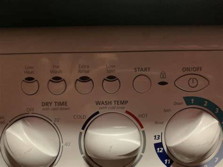 Why does my Splendide washer dryer not spin?